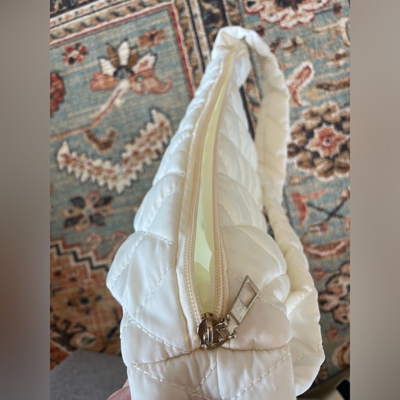 Quilted Puffer Shoulder Tote Bag Cream Carryall travel bag Medium Large - Picture 7 of 9